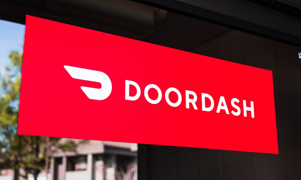 DoorDash avvia un braccio di finanziamento per offrire anticipi in contanti ai ristoranti